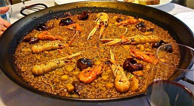 Паэлья - национальное блюдо Испании